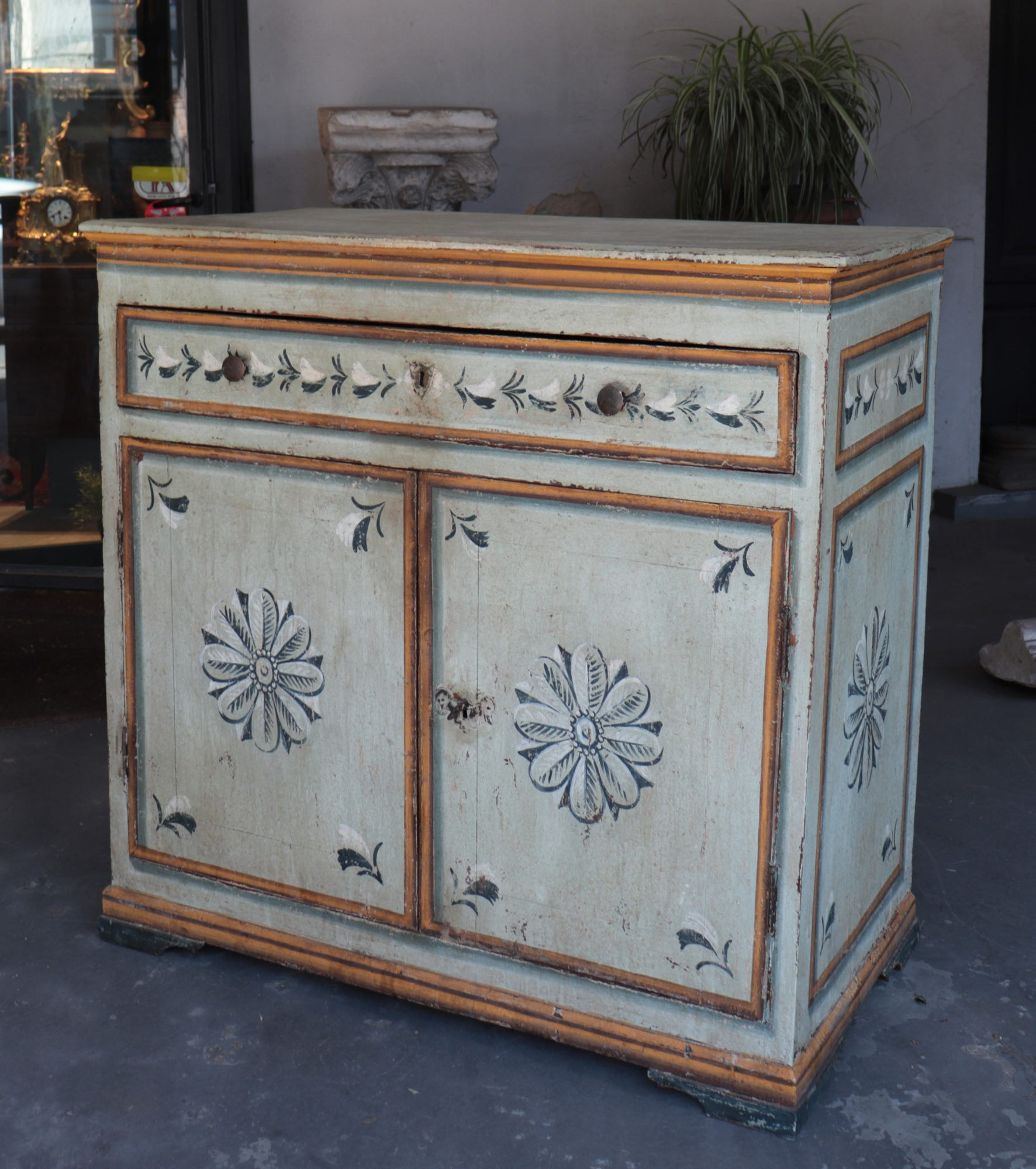 Credenza Laccata